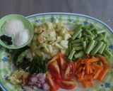 Foto langkah ke 1 dari resep Sayur Asem Buncis Apel.