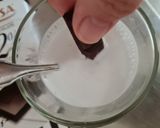 Foto del paso 2 de la receta: Submarino 🍫 🥛 Leche caliente con chocolate para taza en barrita 🇦🇷