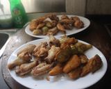 Foto del paso 6 de la receta Alitas de pollo con peras rebozadas