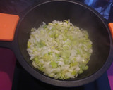 Foto del paso 1 de la receta: Habichuelas o alubias con chorizo y pimiento