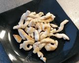 Foto del paso 1 de la receta: Ensalada de pasta y pollo con vinagreta de soja