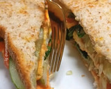Foto langkah ke 7 dari resep Simply Spinach Toast.