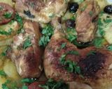 صورة لخطوة 3 من وصفة بطاطا بالدجاج في الفرن😋