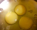 ফ্লাফি ওমলেট (fluffy omlette recipe in bengali) রেসিপি ধাপ - 1 ছবি