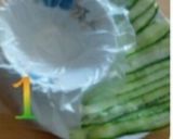 عکس مرحله 1 از دستور سالاد شیرازی بقچه ای
