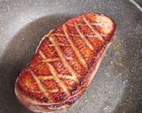 Foto del paso 5 de la receta: Magret de pato con foie y miel