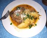 Foto del paso 5 de la receta: Osobuco con papas🍖🍪🍽🍷