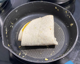 Foto del paso 4 de la receta: La quesadilla de moda o el nuevo relleno de wraps y fajitas!