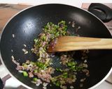 A picture of step 4 of Mexican salsa sauce.