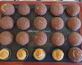 Foto langkah ke 10 dari resep Choux au Craquelin (Chocolate and salted Caramel).