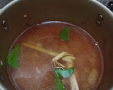 Foto langkah ke 3 dari resep Sop Sirip Salmon.