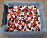 Pas rețetă Prăjitura de ricotta cu căpșuni și afine 7 fotografie