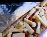 Une image de l'étape 4 de Baguette bâteau courgette, tomates cerises et babybel.