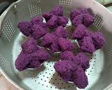 Foto langkah ke 3 dari resep Bolu Kukus Ubi Ungu Mekar.