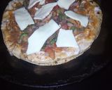 A picture of step 3 of Pizza paratha.