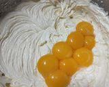 Foto langkah ke 2 dari resep Marmer Cake.