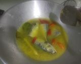 Foto langkah ke 3 dari resep Ikan Kembung Kuah Asam Pedas.
