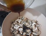 Foto langkah ke 3 dari resep Tumis Pakcoy Jamur Champignon.