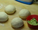 Medvehagymás kiflik recept fázis 3 fotója