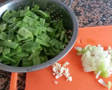 Foto del paso 1 de la receta: Judías con tomate y chorizo