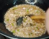 A picture of step 3 of Slurry meatballs with garlic fried spaghetti.