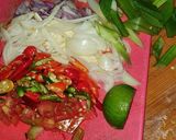Foto langkah ke 3 dari resep Ikan Goreng Bumbu Sarden.