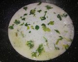 Foto del paso 1 de la receta: Tortilla de claras con hierbas frescas rellena de pavo