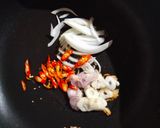 Foto langkah ke 3 dari resep Simple Sosis Asam Manis.