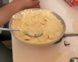 Hình bước làm 2 của món Mochi nhân kem xoài siêu dễ!