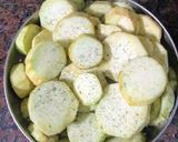 Foto del paso 1 de la receta: Berenjenas al escabeche con sal marina