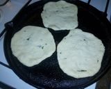 Foto del paso 4 de la receta: Arepas para que las comas con lo que más te guste