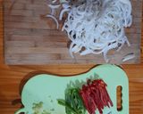 Foto del paso 1 de la receta: Estofado de pollo con vino blanco