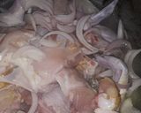 A picture of step 1 of Peppered chicken.