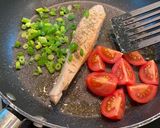 A picture of step 4 of Seared salmon with butter and soy sauce - Japanese style.