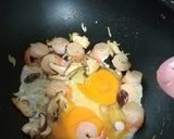 รูปขั้นตอนการทำที่ 2 ของ Nasi Goreng ข้าวผัดมาเลย์