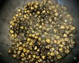Foto del paso 1 de la receta: Merluza sobre cama de garbanzos en tinta de calamar