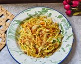 Foto langkah ke 5 dari resep Tumis Mie Kuning Basah.