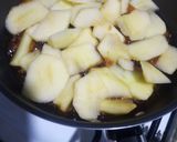 Foto del paso 2 de la receta: Tarta de manzana invertida en sartén doble 🍎
