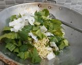 Foto langkah ke 2 dari resep Mie goreng jawa.