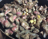 Foto del paso 2 de la receta: Asadurilla de cordero lechal encebollada