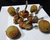 Foto del paso 7 de la receta: Chupetines de pollo con croquetas de  papa y salsa criolla