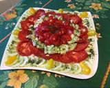 Une image de l'étape 8 de Salade aux trois tomates, concombres et persil.