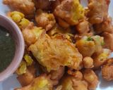 A picture of step 3 of Street style pakory.