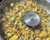 करेला/आलू की सूखी सब्ज़ी(karela / aloo ki sukhi sabzi recipe in hindi) रेसिपी चरण 4 फोटो