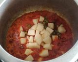 A picture of step 4 of Tuvar in tomato gravy.