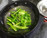 A picture of step 5 of Khaman Dhokla.