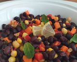 Foto del paso 2 de la receta: Ensalada de frijoles negros