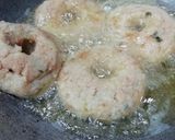 A picture of step 4 of Potato semolina rings.
