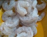 A picture of step 1 of Prawns Curry.