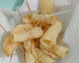 A picture of step 6 of Crispy potato roll.